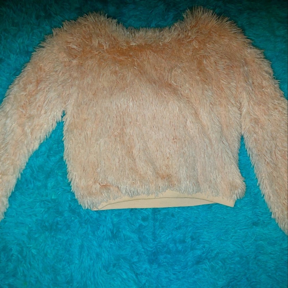 Pink, cropped sweater